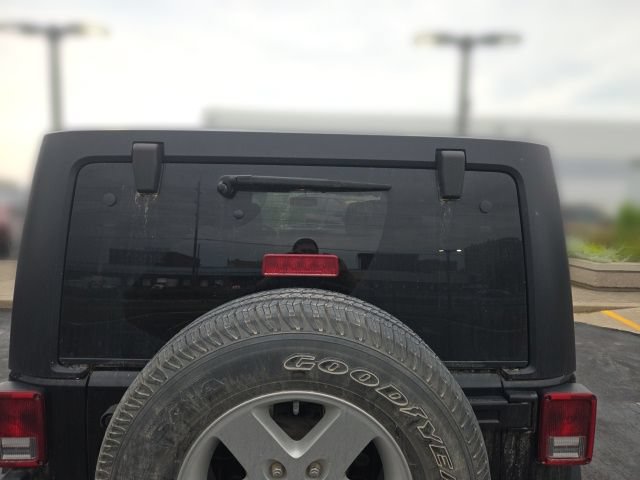 Used 2015 Jeep Wrangler Unlimited Sport w/ Quick Order Package 24S AWD/4WD image 37