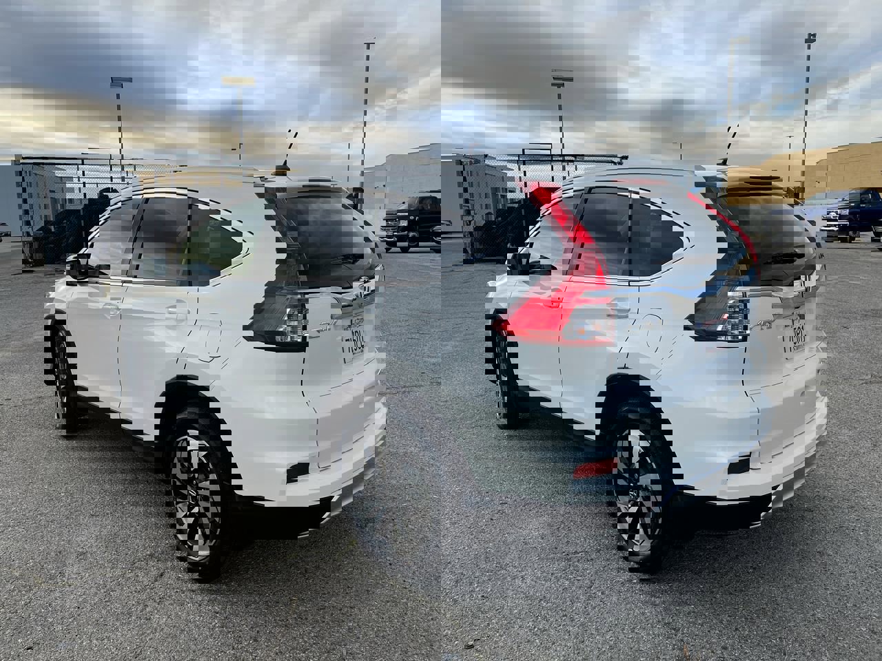 Used 2016 Honda CR-V Touring image 5