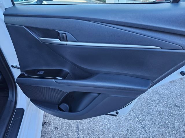 Used 2026 Toyota Camry SE image 30