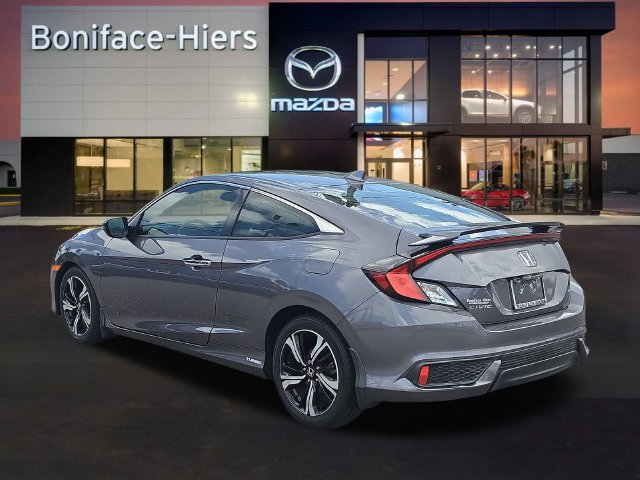 Used 2016 Honda Civic Touring image 3