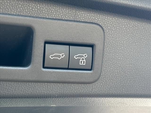 Used 2026 Toyota 4Runner TRD Off-Road Premium AWD/4WD image 12