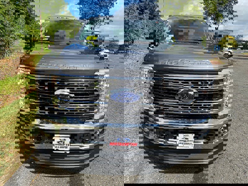 New 2026 Ford F350 XLT image 2