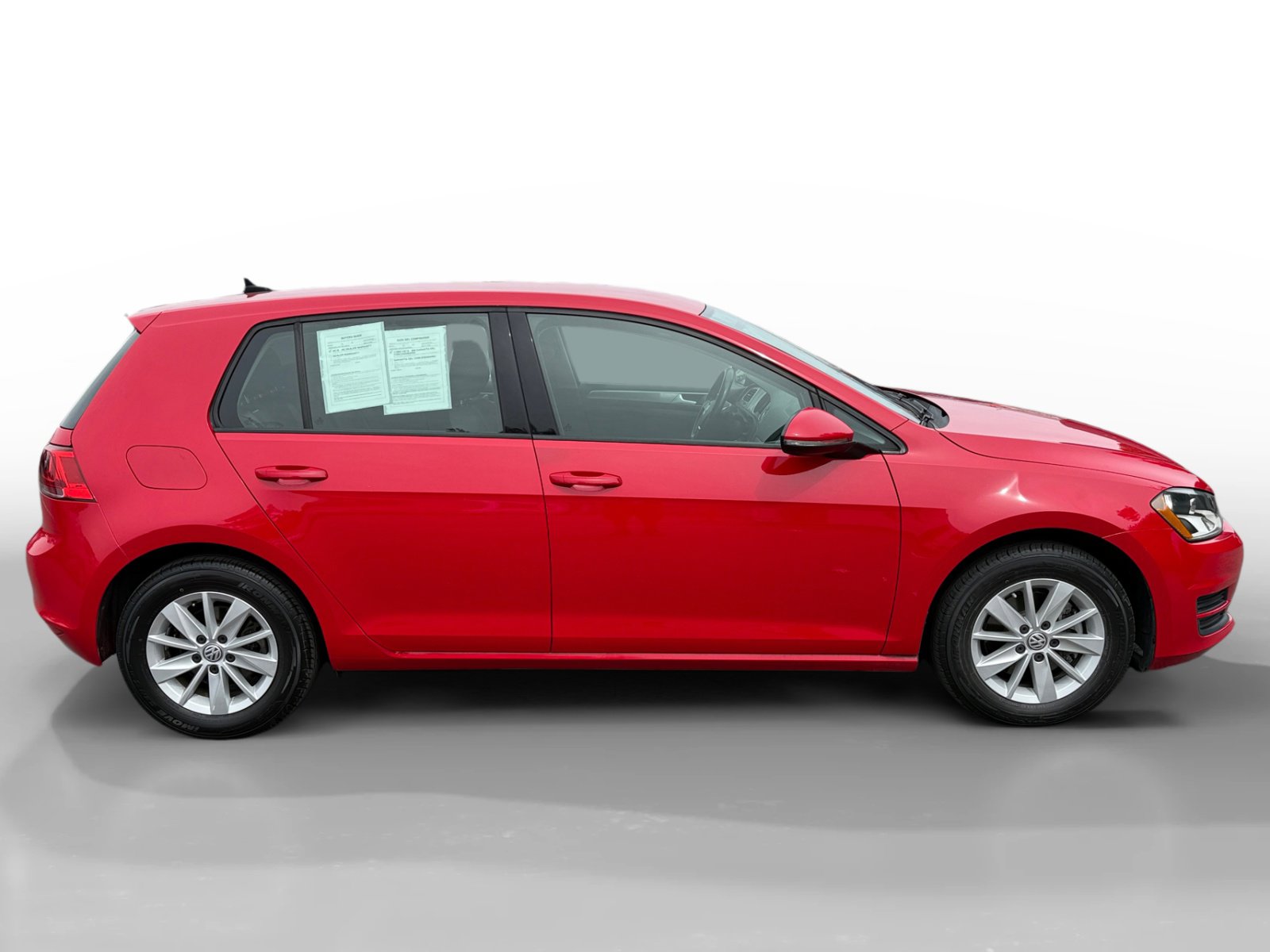 Used 2016 Volkswagen Golf S image 6