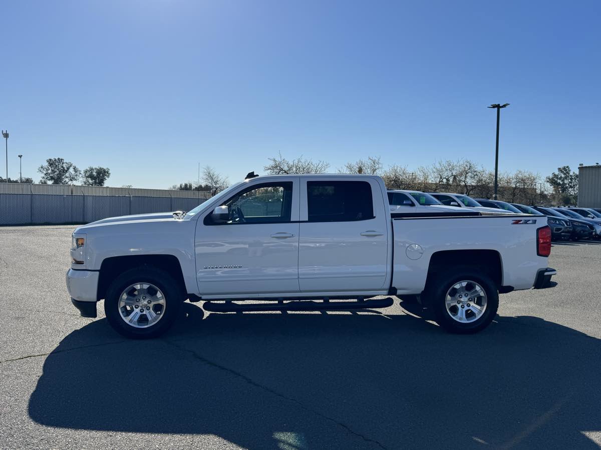 Used 2018 Chevrolet Silverado 1500 LT w/ All Star Edition AWD/4WD image 7