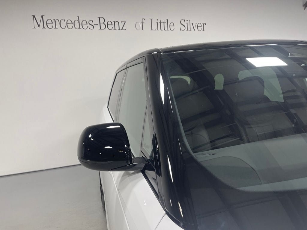 Used 2025 Land Rover Range Rover Sport SE AWD/4WD image 12