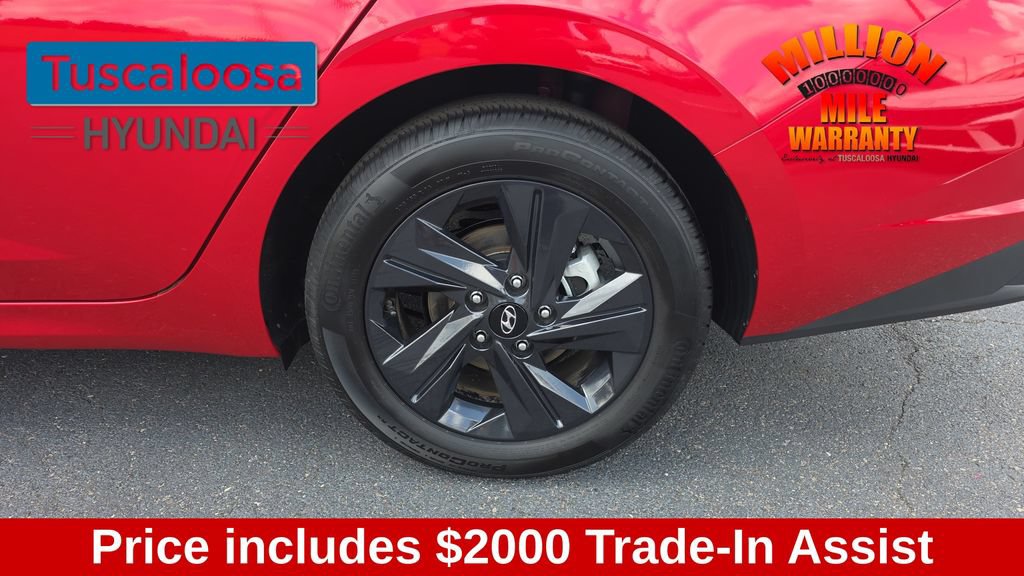 Used 2023 Hyundai Elantra SEL FWD image 11
