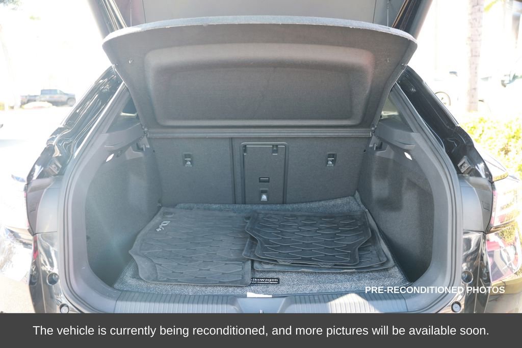 Used 2023 Volkswagen ID.4 S image 38