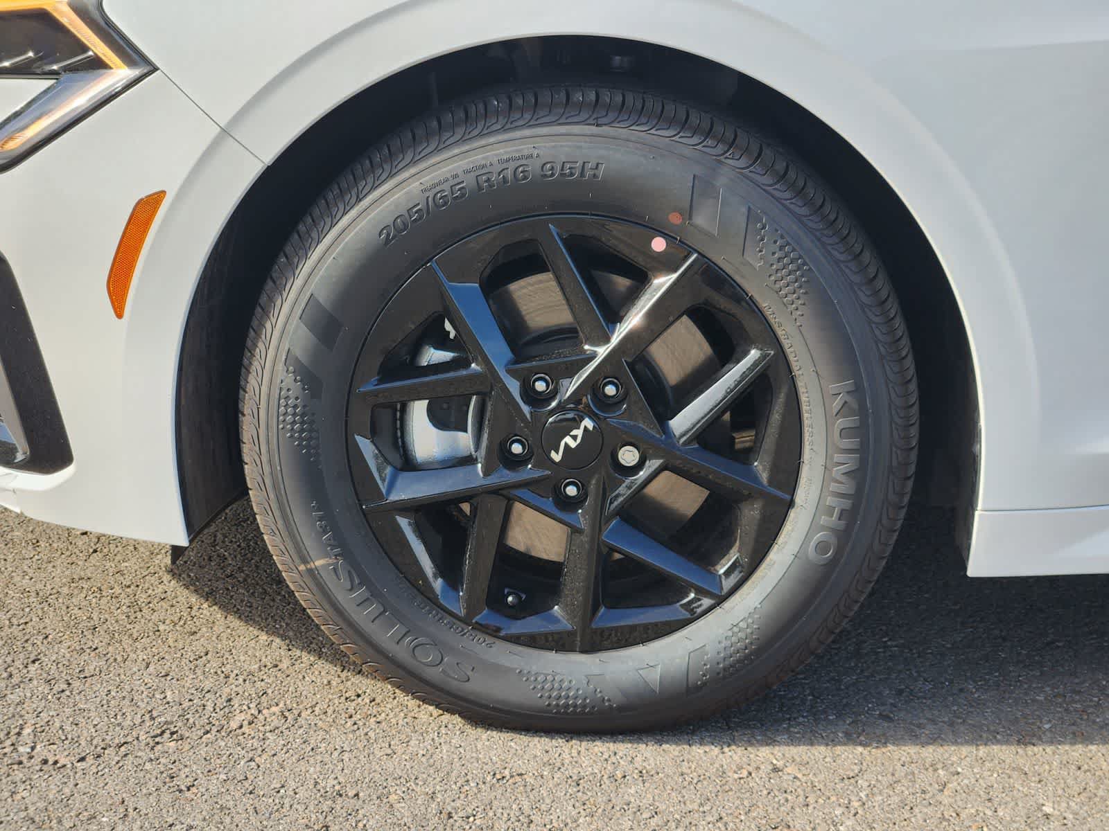 New 2026 Kia K5 LXS FWD image 8