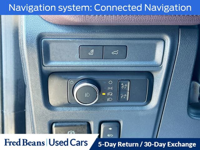 Used 2022 Ford Expedition Limited image 12