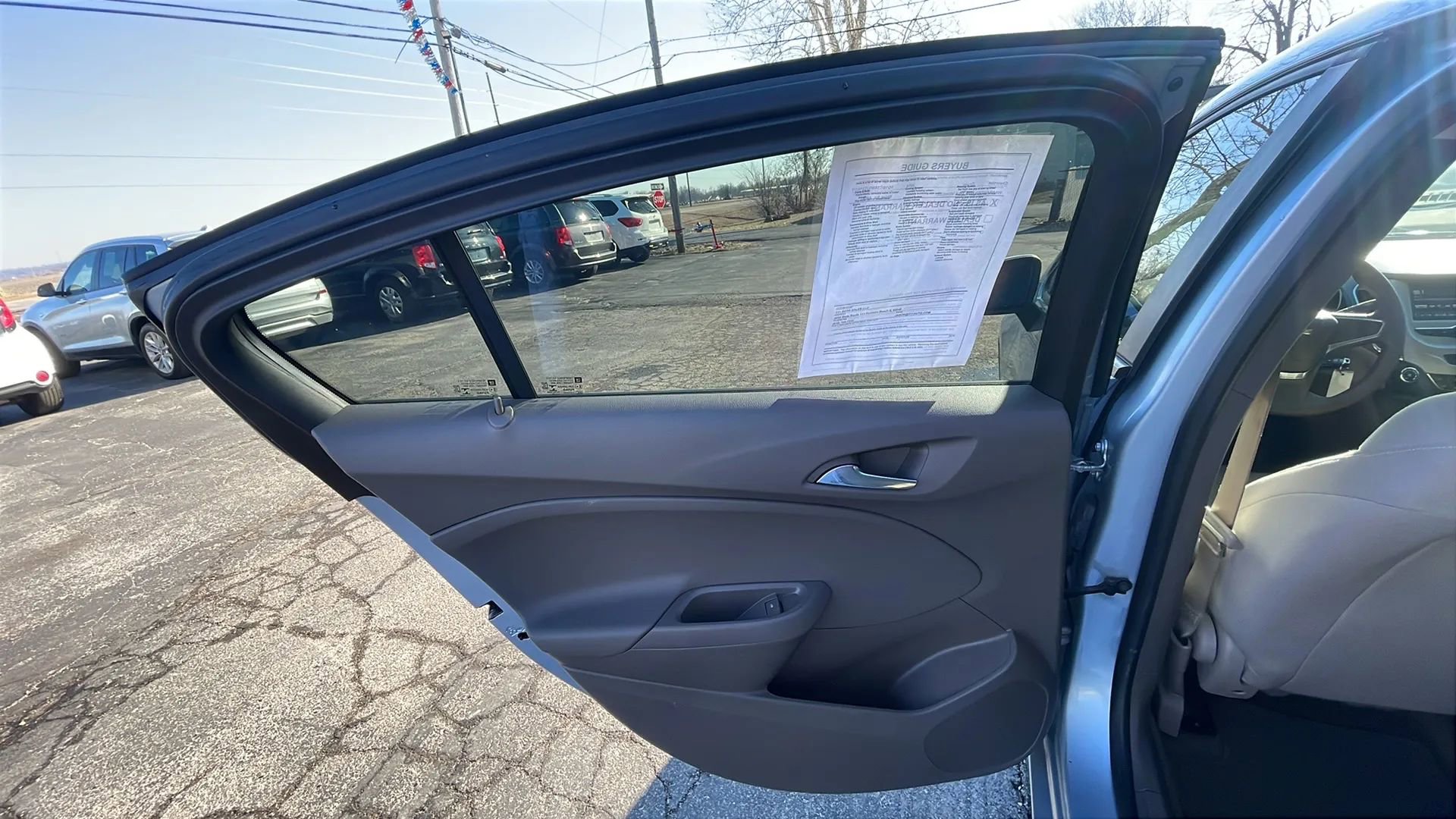 Used 2018 Chevrolet Cruze LS image 18