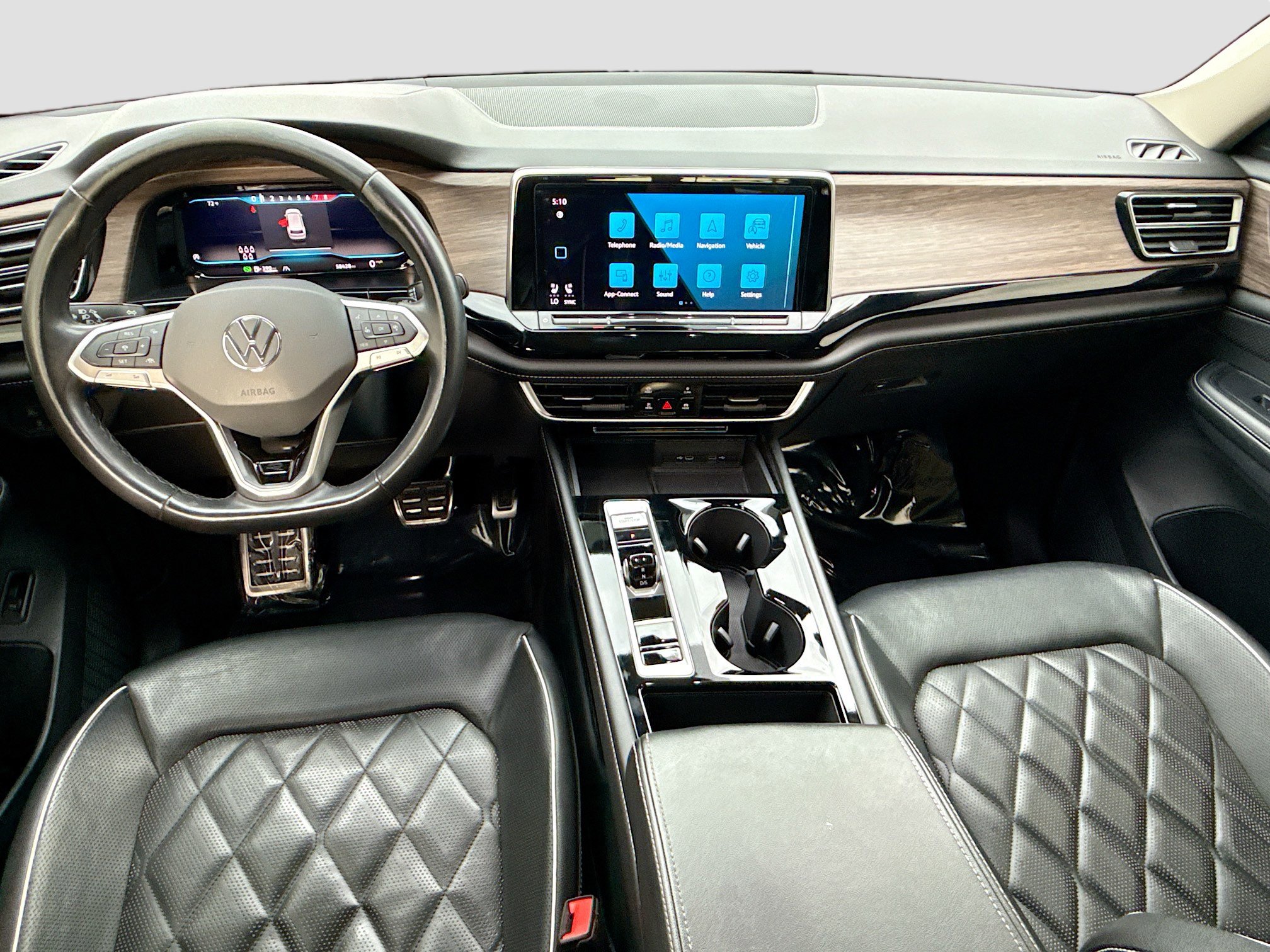 Used 2024 Volkswagen Atlas SEL Premium R-Line image 16