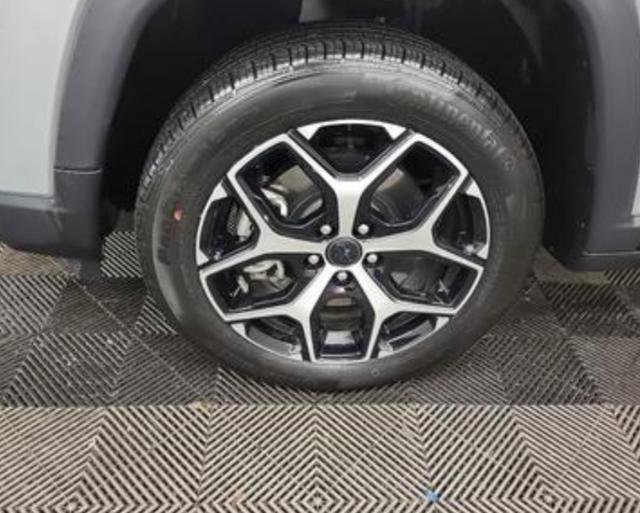 Used 2025 Jeep Compass Limited w/ Mopar Graphics Package image 9