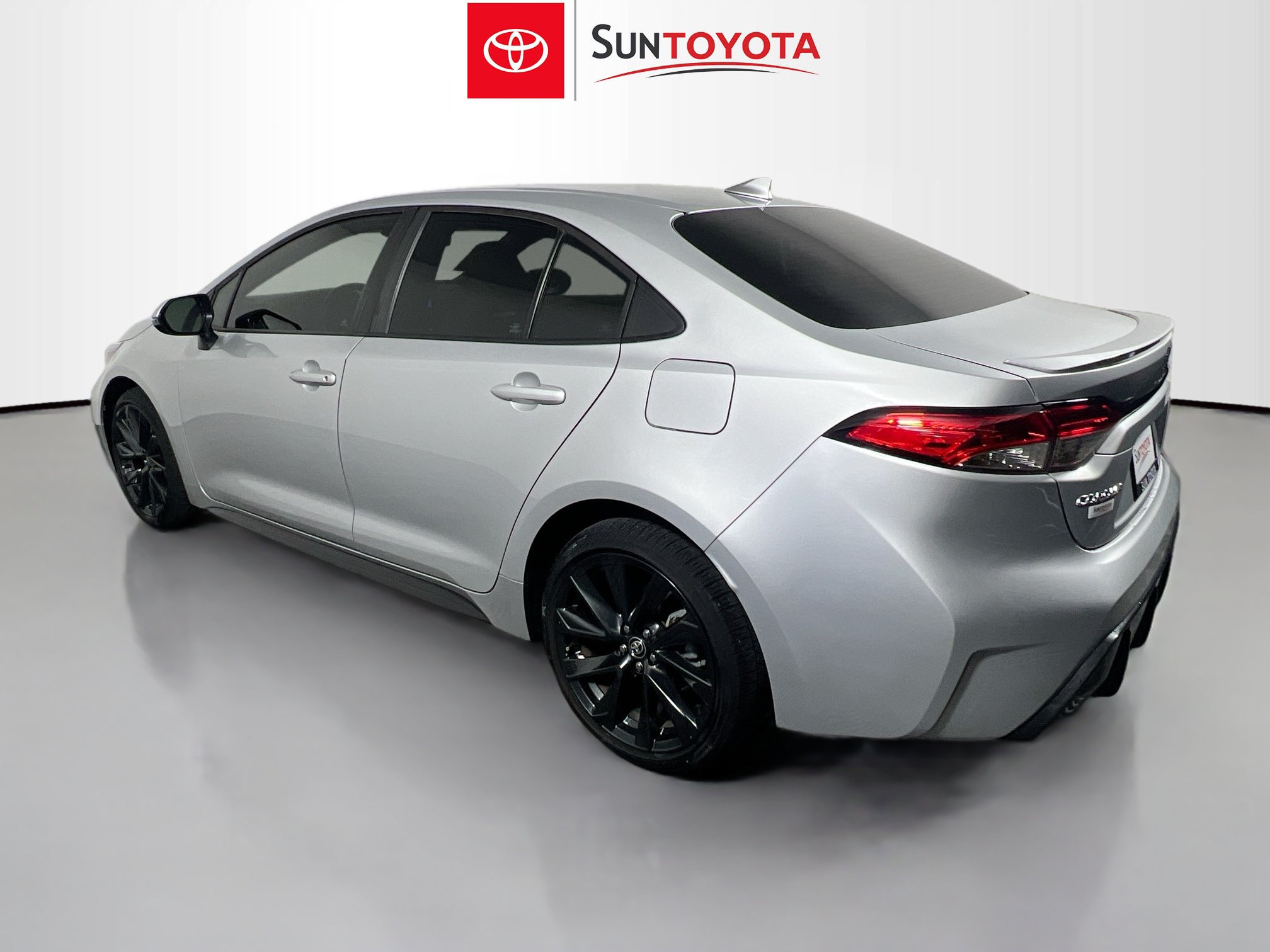 Used 2023 Toyota Corolla SE FWD image 6