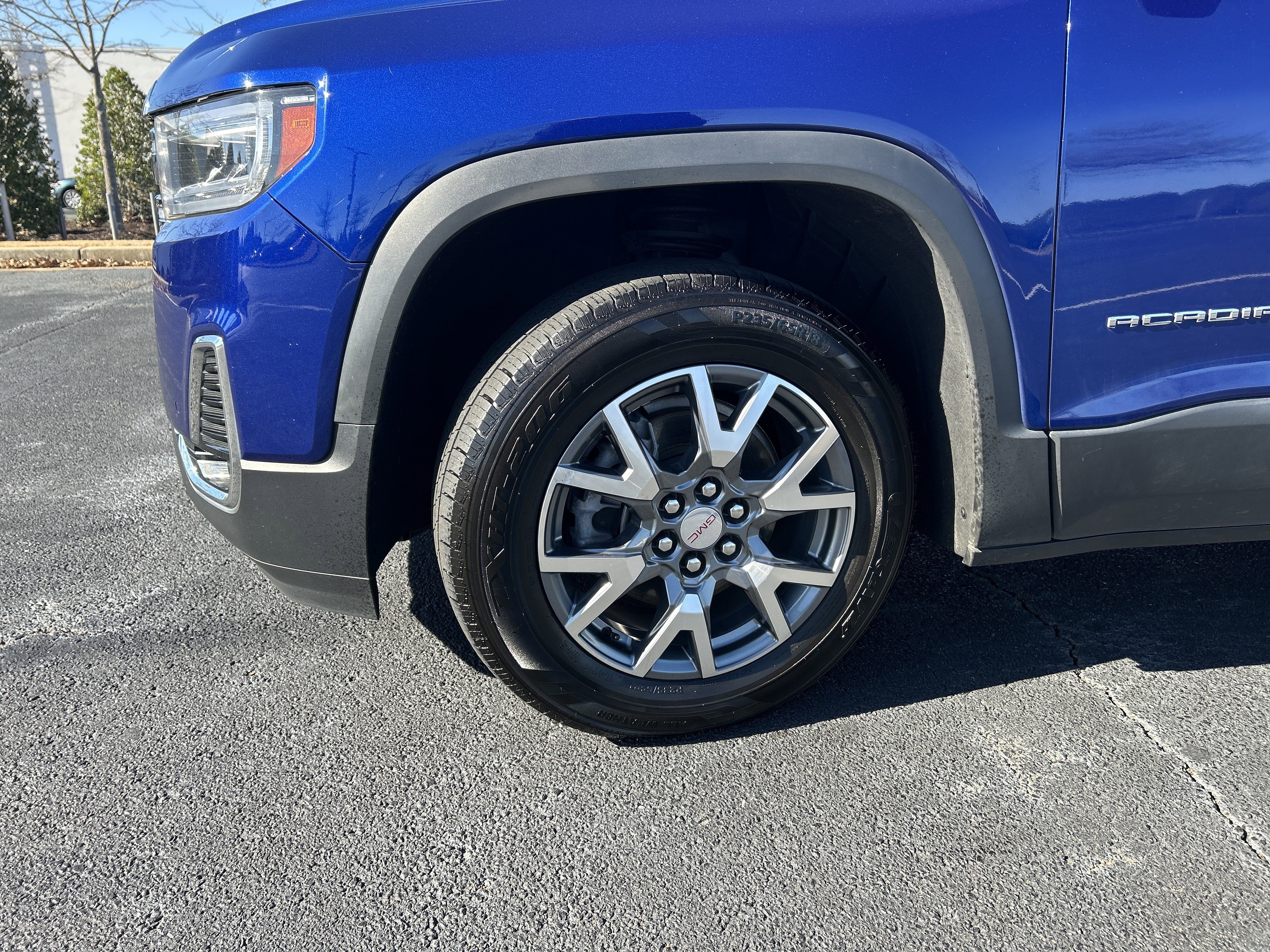 Used 2023 GMC Acadia SLT image 27