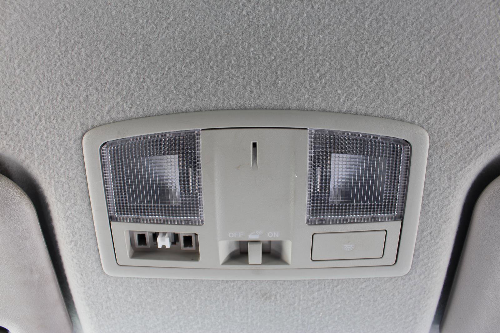 Used 2010 MAZDA MAZDA3 i Touring image 24