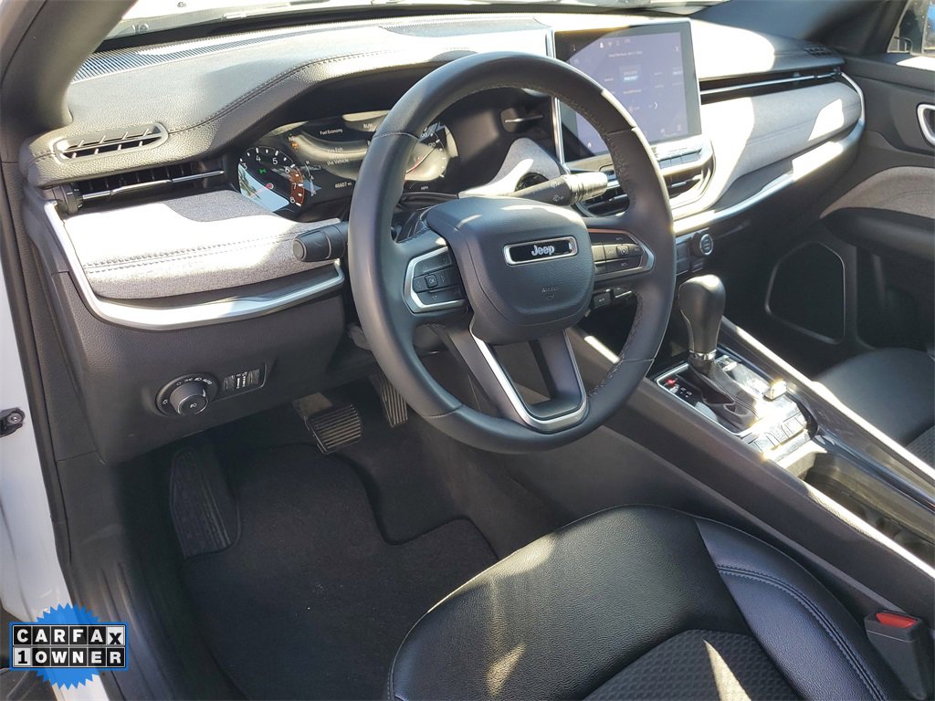 Used 2024 Jeep Compass Latitude image 17