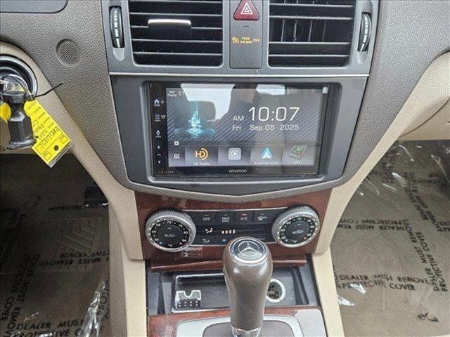 Used 2011 Mercedes-Benz C 300 Sport image 28