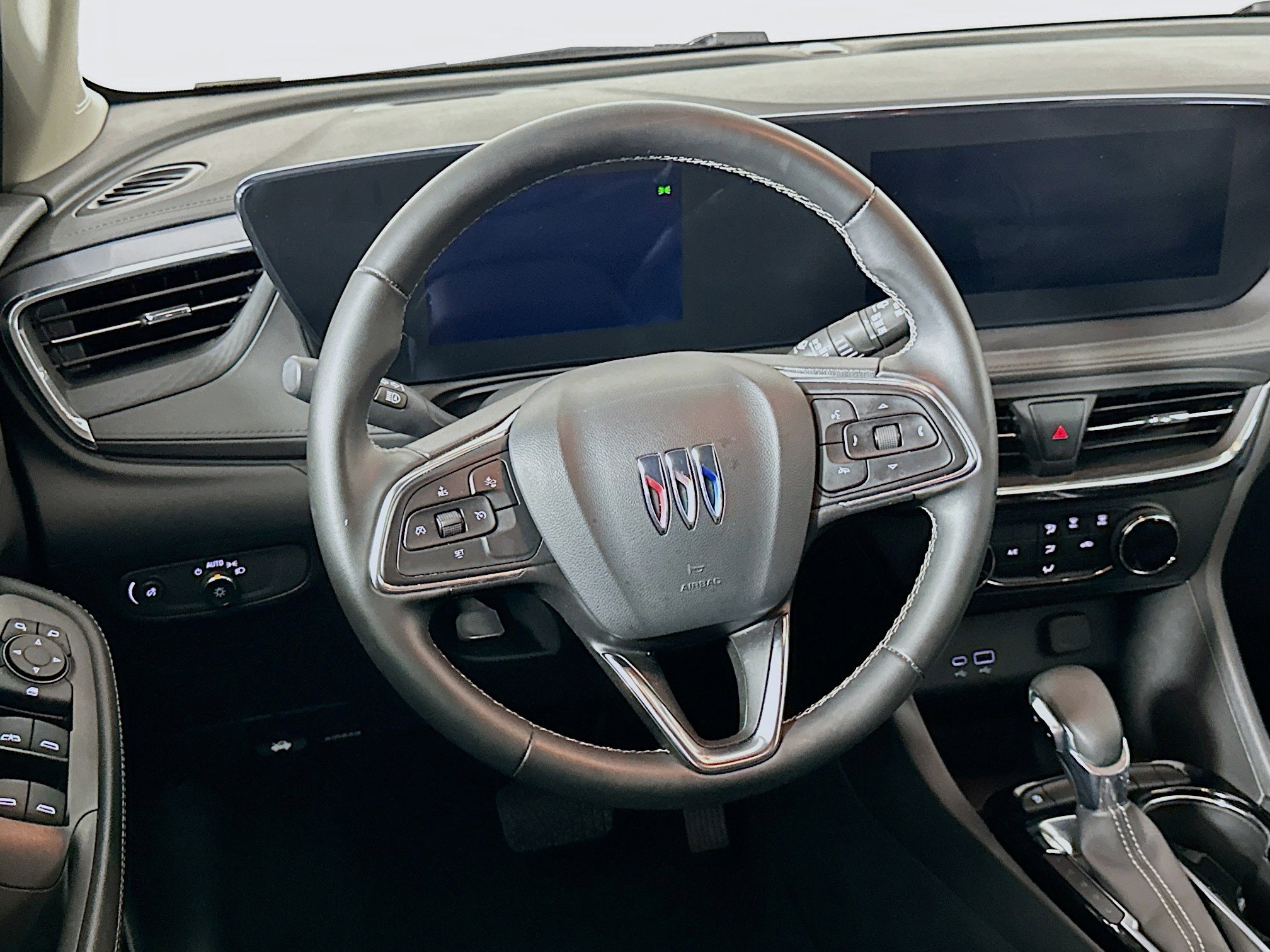 Used 2025 Buick Encore GX Preferred image 18