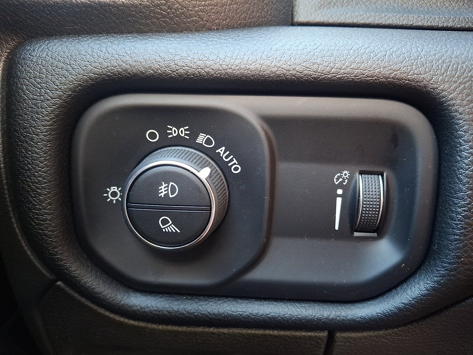 Used 2022 RAM 1500 Big Horn w/ Built-to-serve Edition AWD/4WD image 25