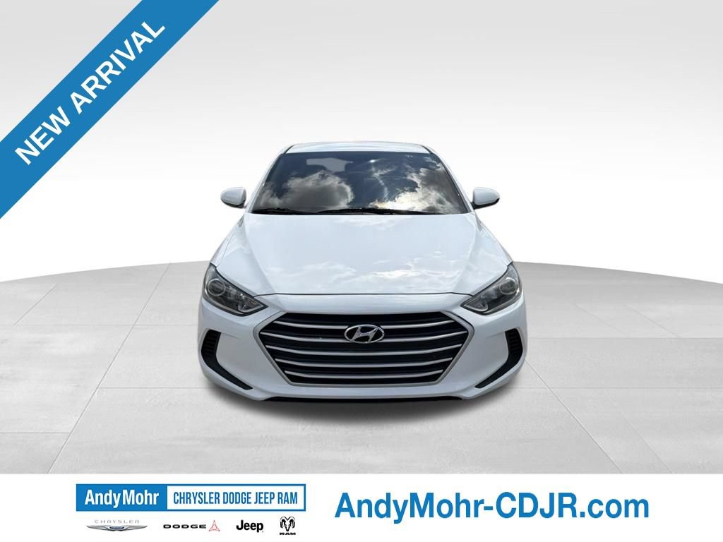 Used 2017 Hyundai Elantra SE FWD video 2