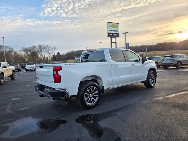 Used 2022 Chevrolet Silverado 1500 LT AWD/4WD image 6