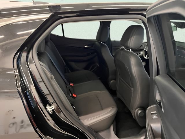 Certified 2025 Buick Encore GX Preferred AWD/4WD image 10