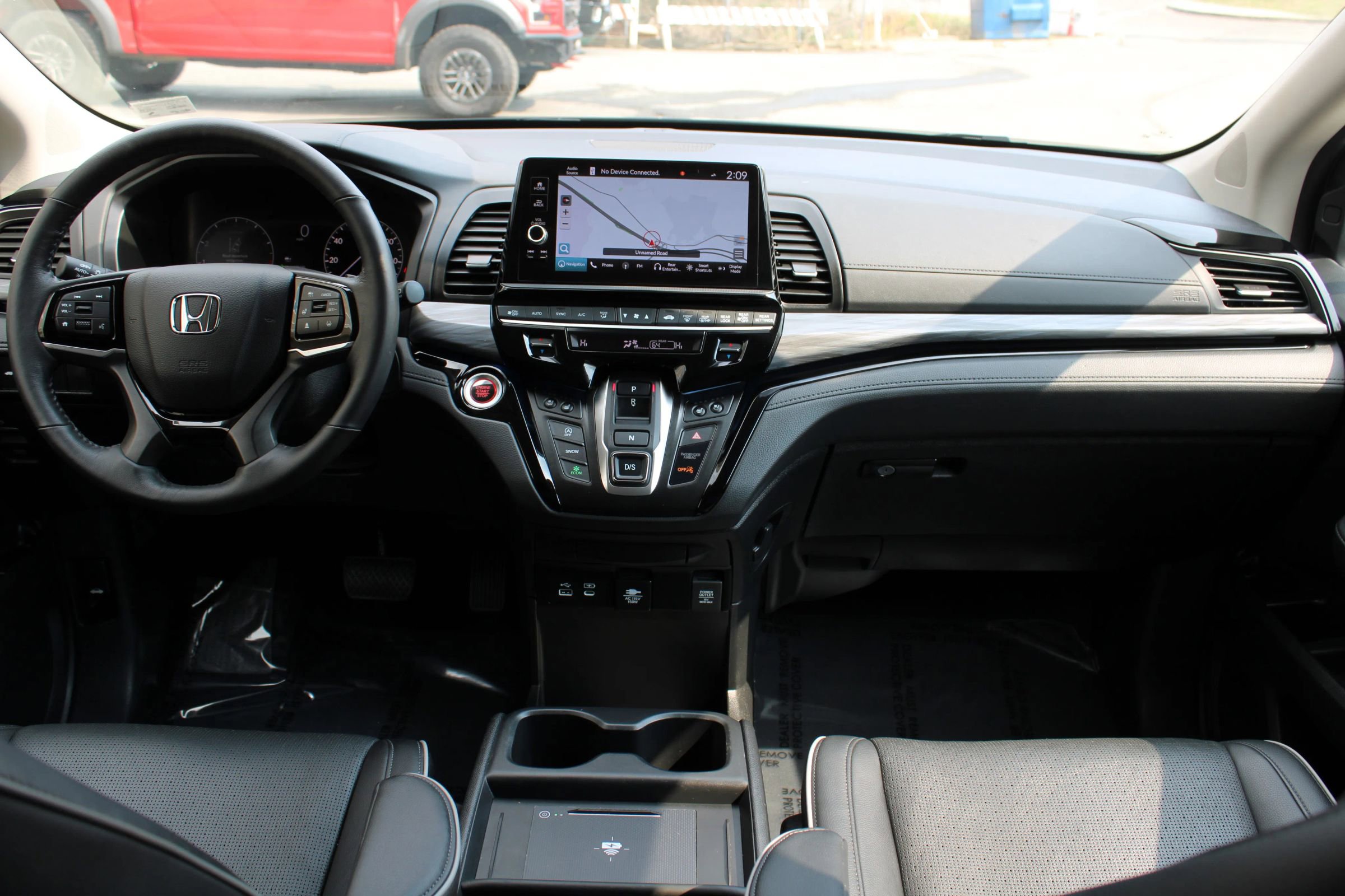 Used 2025 Honda Odyssey Elite image 11