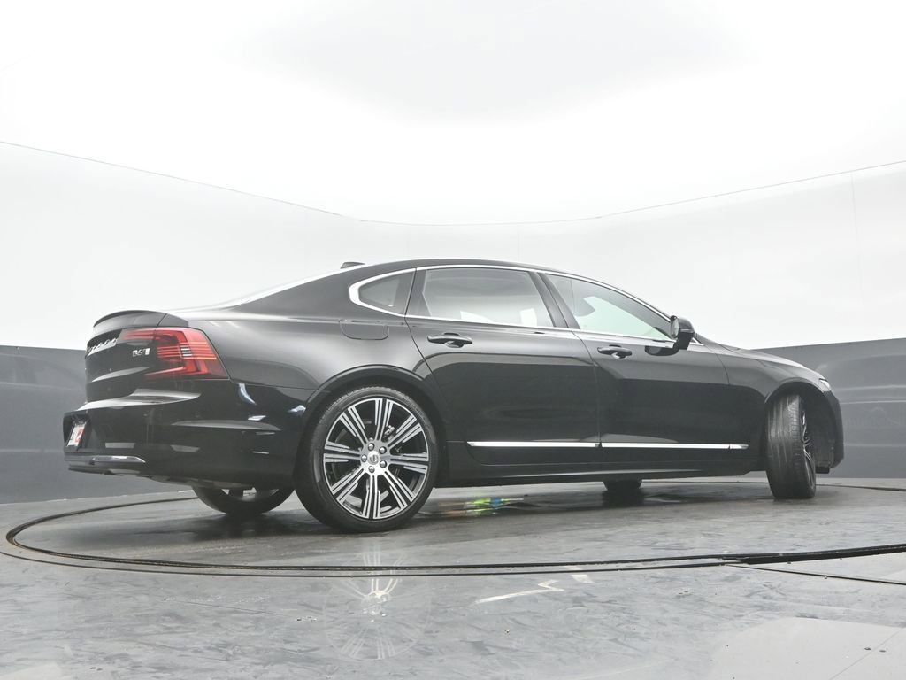 Used 2023 Volvo S90 B6 Ultimate w/ Protection Package Premier image 31