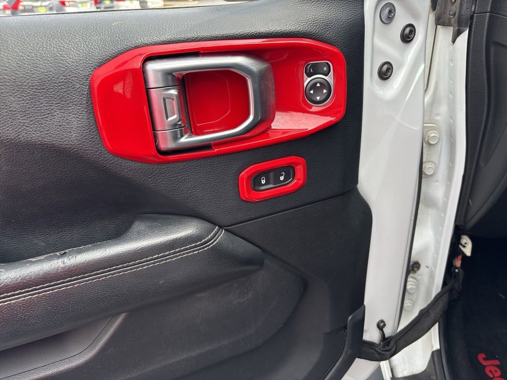 Used 2018 Jeep Wrangler Unlimited Sahara image 20