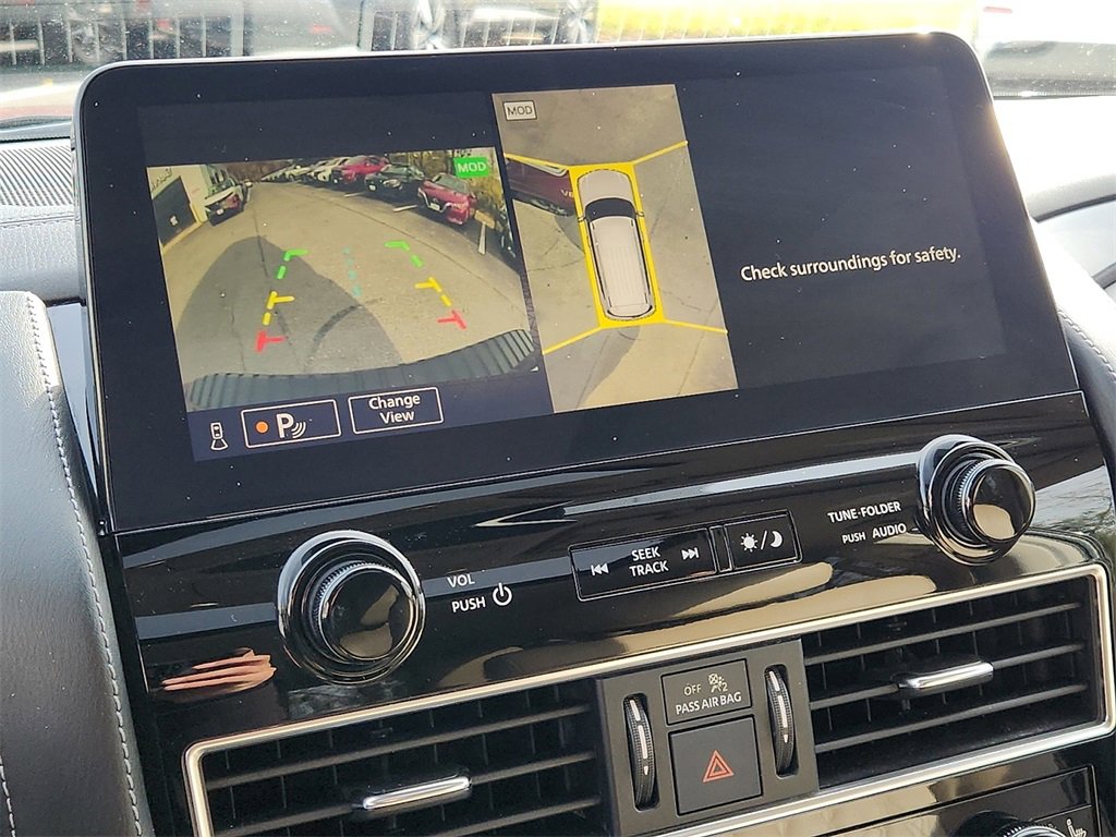 Used 2022 Nissan Armada Platinum image 19