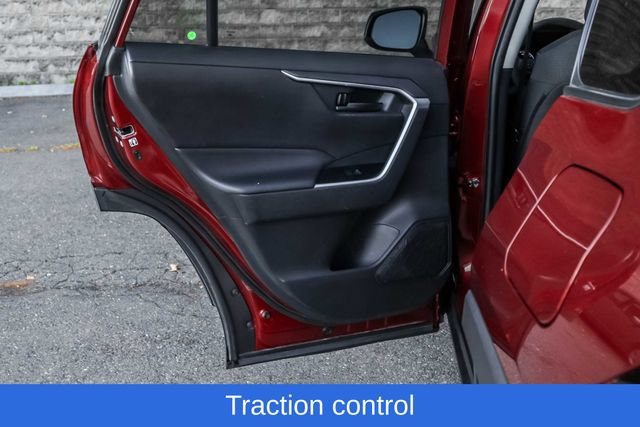 Used 2020 Toyota RAV4 LE w/ All Weather Liner Package AWD/4WD image 23