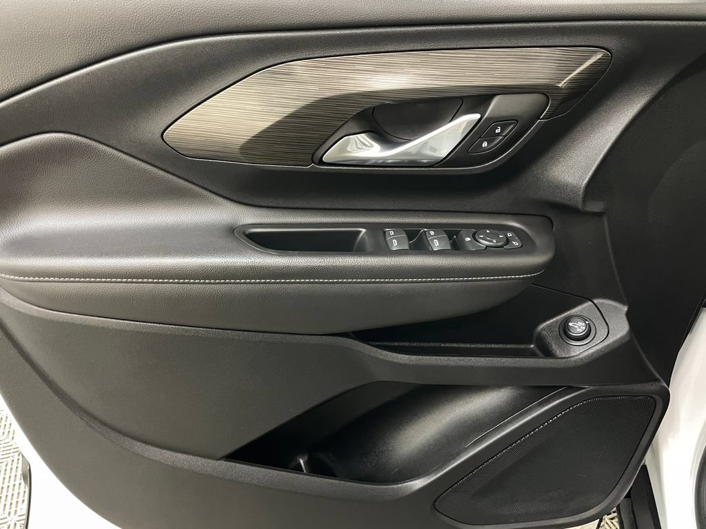 Certified 2022 GMC Terrain SLE w/ Driver Convenience Package FWD image 23