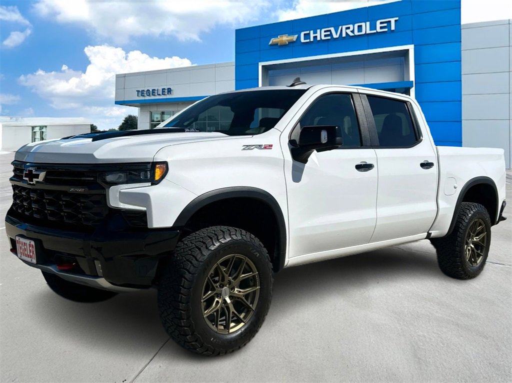 Used 2022 Chevrolet Silverado 1500 ZR2 w/ Technology Package image 1
