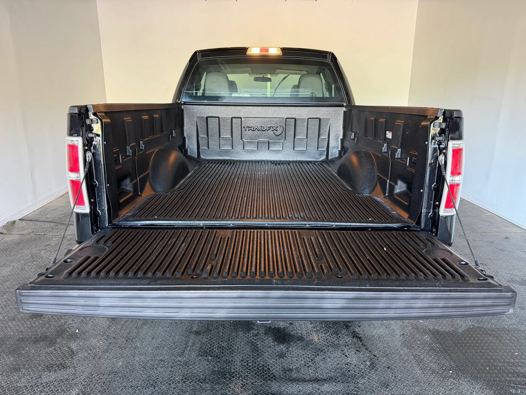 Used 2010 Ford F150 STX AWD/4WD image 33