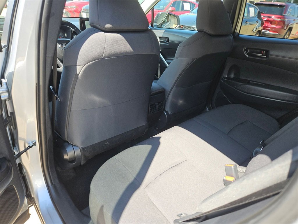 Used 2025 Toyota Corolla Cross LE image 25