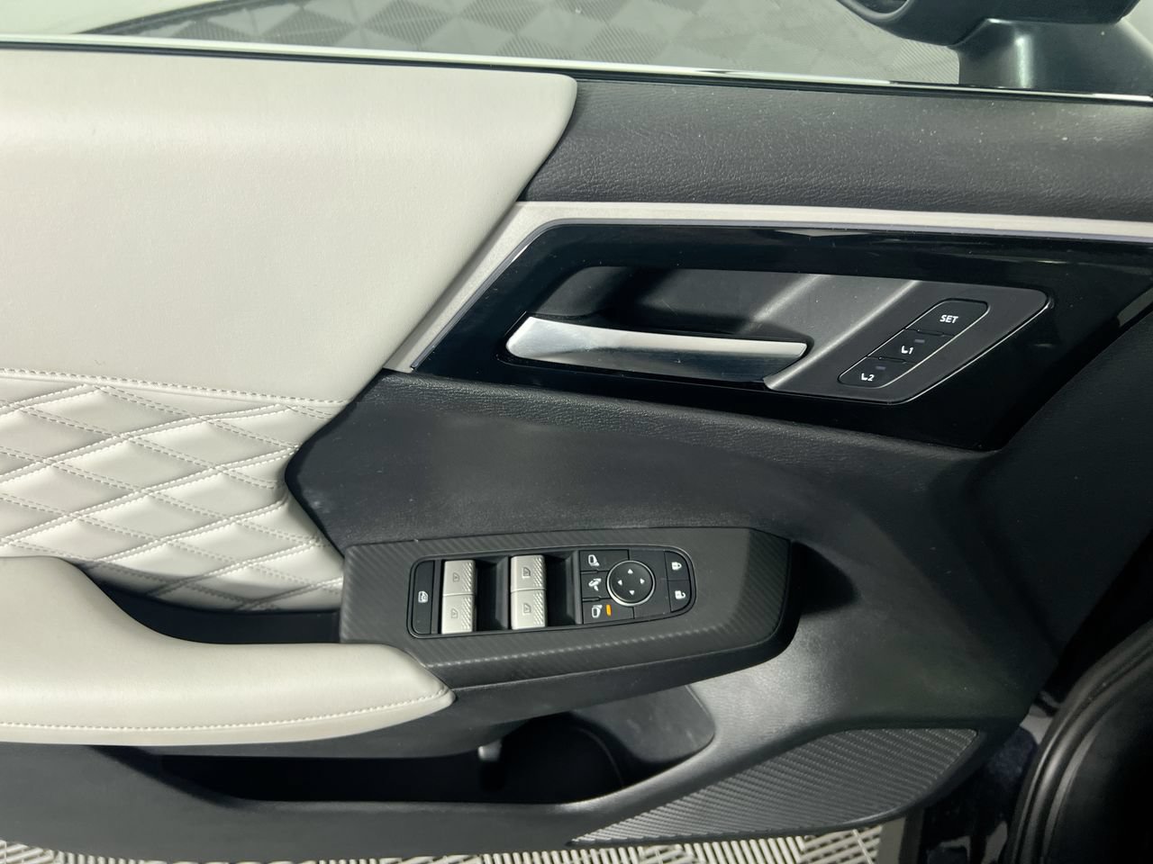 Used 2024 Mitsubishi Outlander SEL FWD image 10
