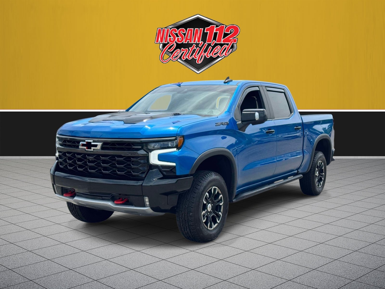 Used 2023 Chevrolet Silverado 1500 ZR2 w/ Technology Package AWD/4WD image 2