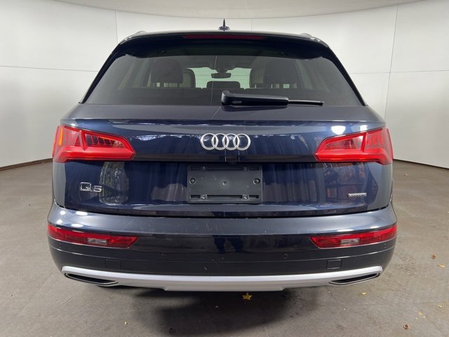 Used 2020 Audi Q5 2.0T Premium w/ Convenience Package image 6