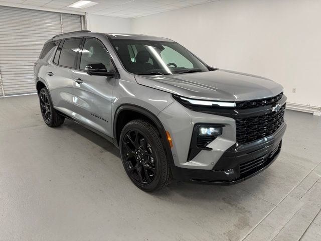 New 2026 Chevrolet Traverse RS image 3