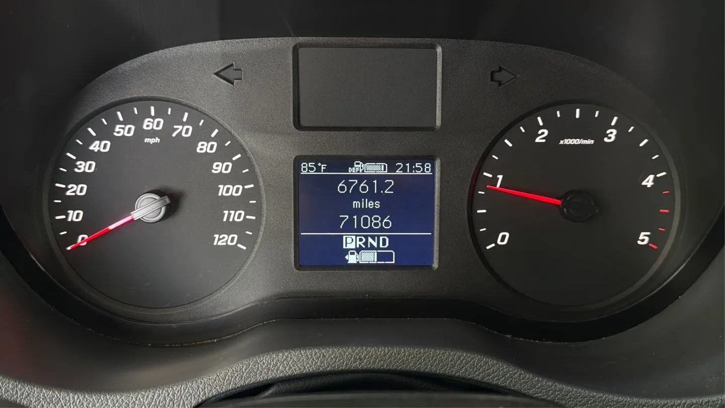 Used 2021 Mercedes-Benz Sprinter 2500 image 11