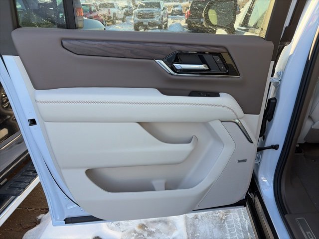 New 2026 GMC Yukon XL Denali image 7