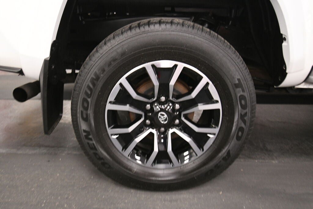 Certified 2023 Toyota Tacoma TRD Sport w/ Advanced Technology Package AWD/4WD image 30