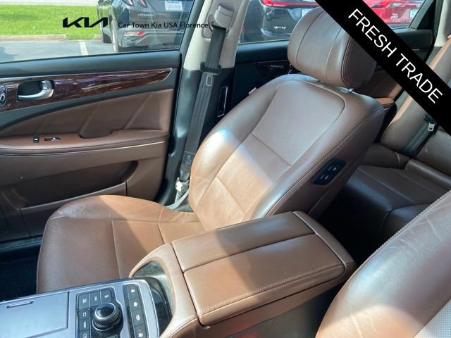 Used 2015 Hyundai Equus Signature RWD image 4