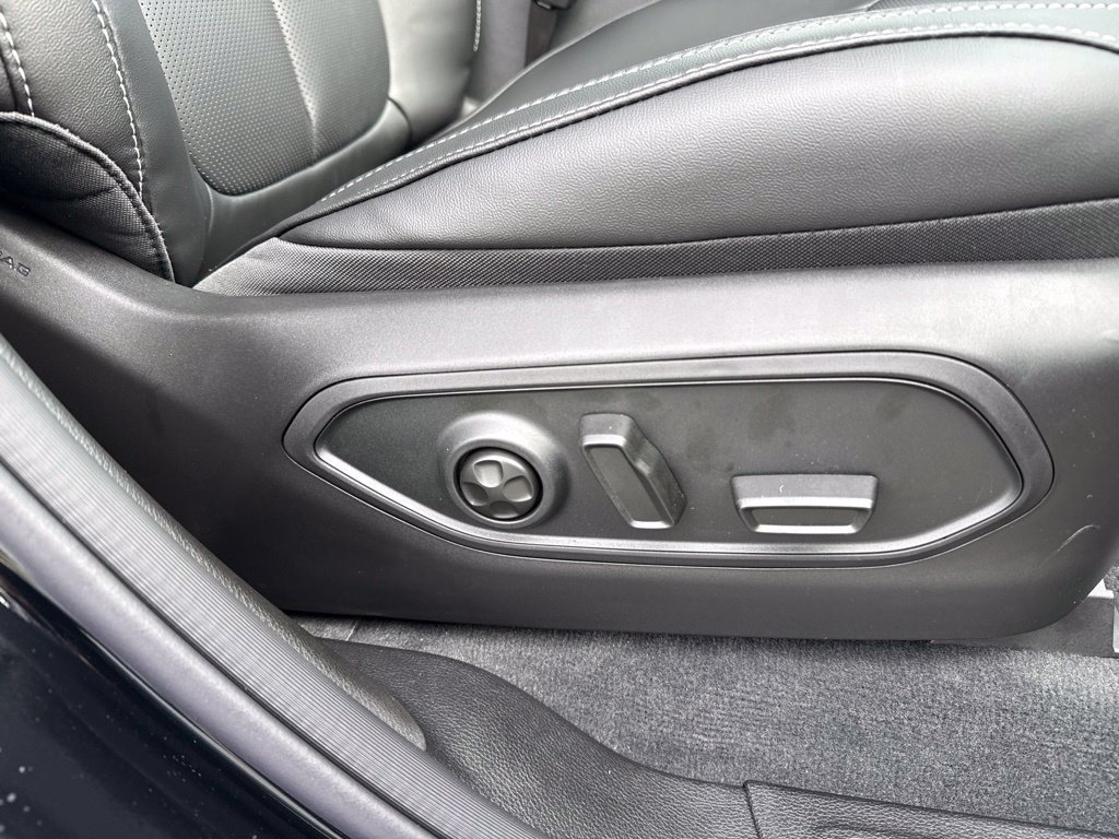 New 2027 Jeep Grand Cherokee Limited AWD/4WD image 13