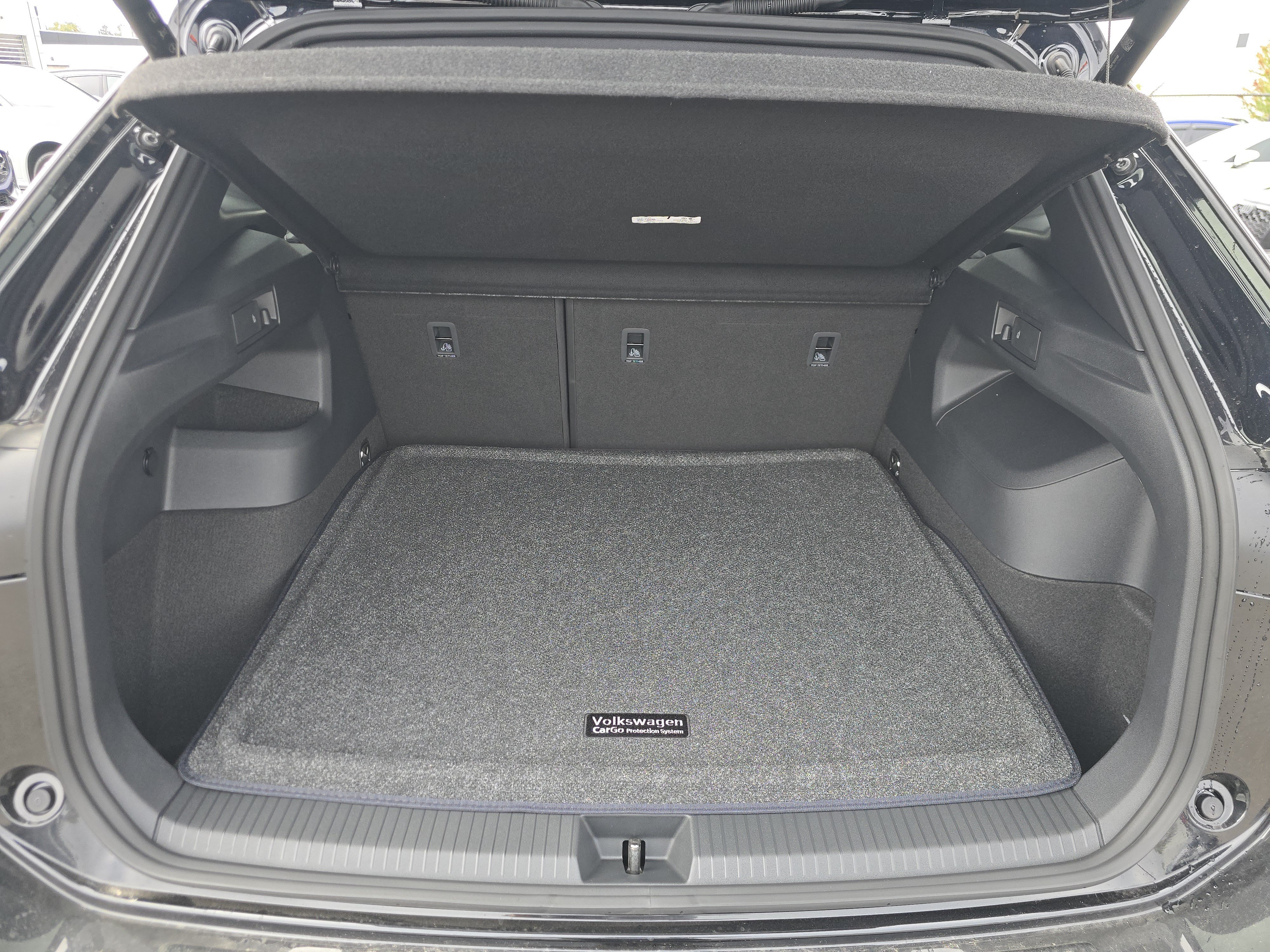 New 2026 Volkswagen Tiguan SEL R-Line AWD/4WD image 19