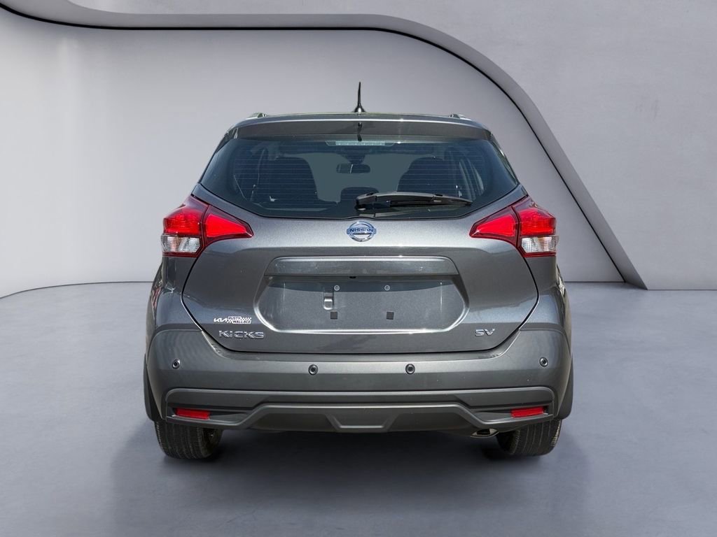 Used 2020 Nissan Kicks SV FWD image 4