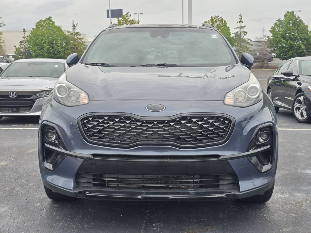 Used 2022 Kia Sportage Nightfall Edition FWD image 2