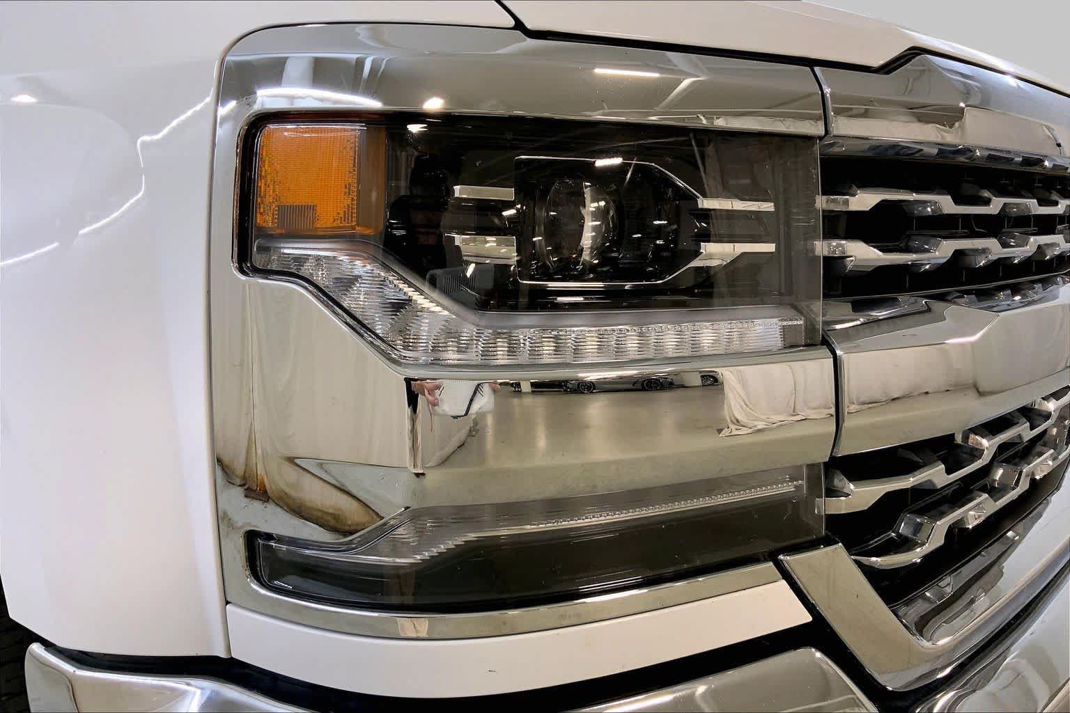 Used 2018 Chevrolet Silverado 1500 LTZ AWD/4WD image 27