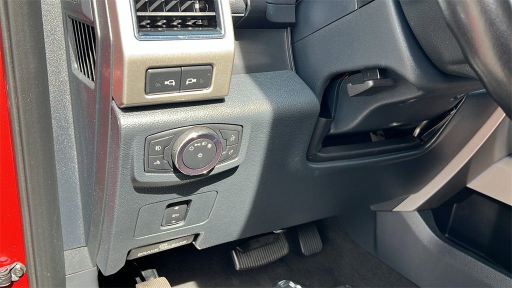 Certified 2022 Ford F250 Lariat w/ Lariat Value Package image 14