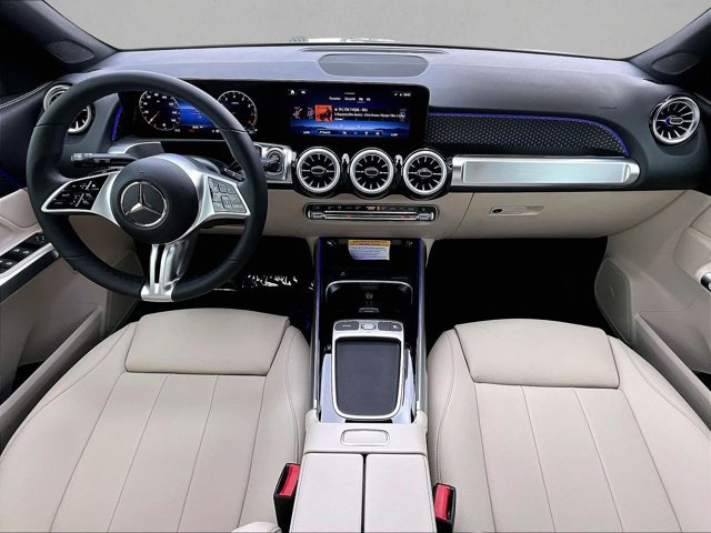 New 2026 Mercedes-Benz GLB 250 image 7